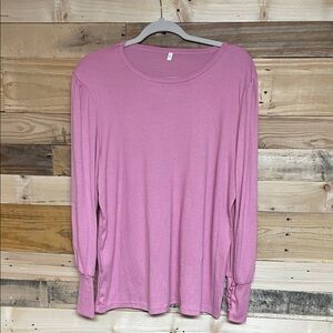Size XL Women’s Long Sleeve Lightweight Crewneck Top with Button Cuffs- Pink